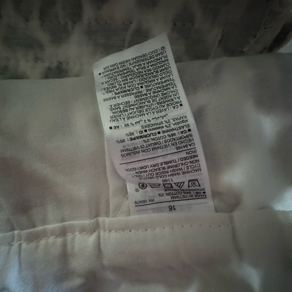 Old Navy Everyday Short Leopard print - Picture 2 of 2